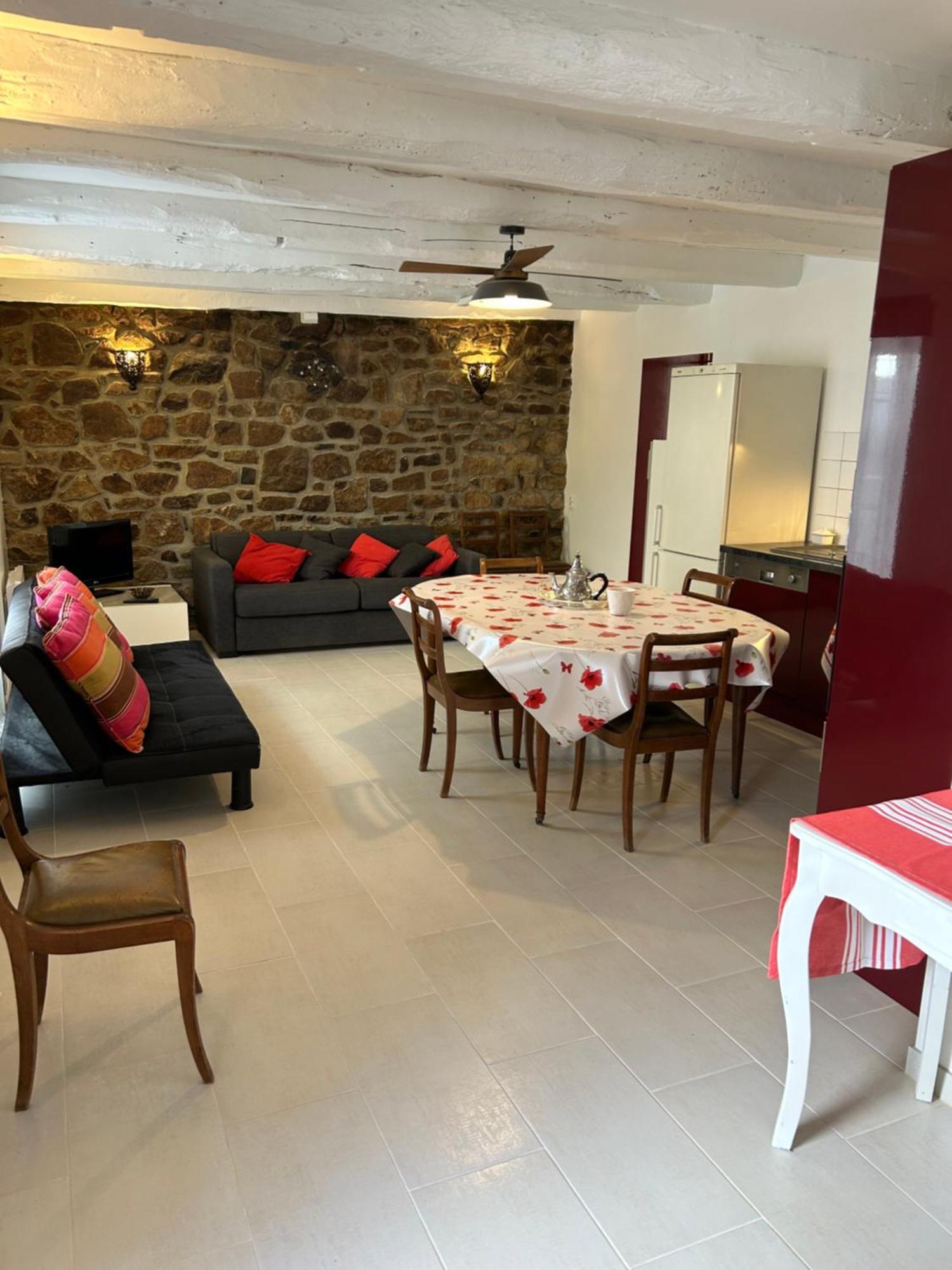 Gite Independant En Duplex Proche Mer Cote De Granit Rose Pleubian Exteriér fotografie